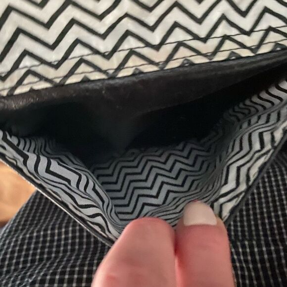 Auth HOBO‎ BAG nwt leather purse. There is a matching wallet & key card SEE ALL - Picture 8 of 16